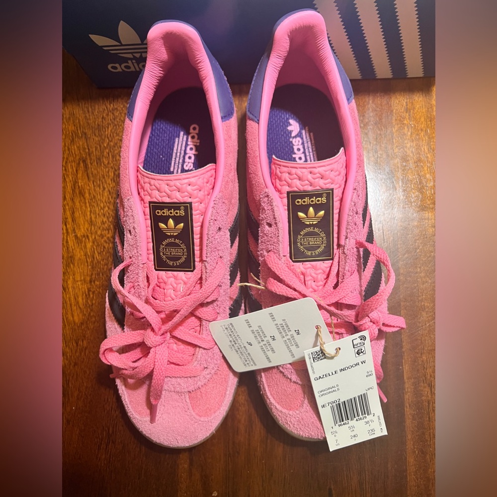 NWT Adidas Bliss Pink Gazelle